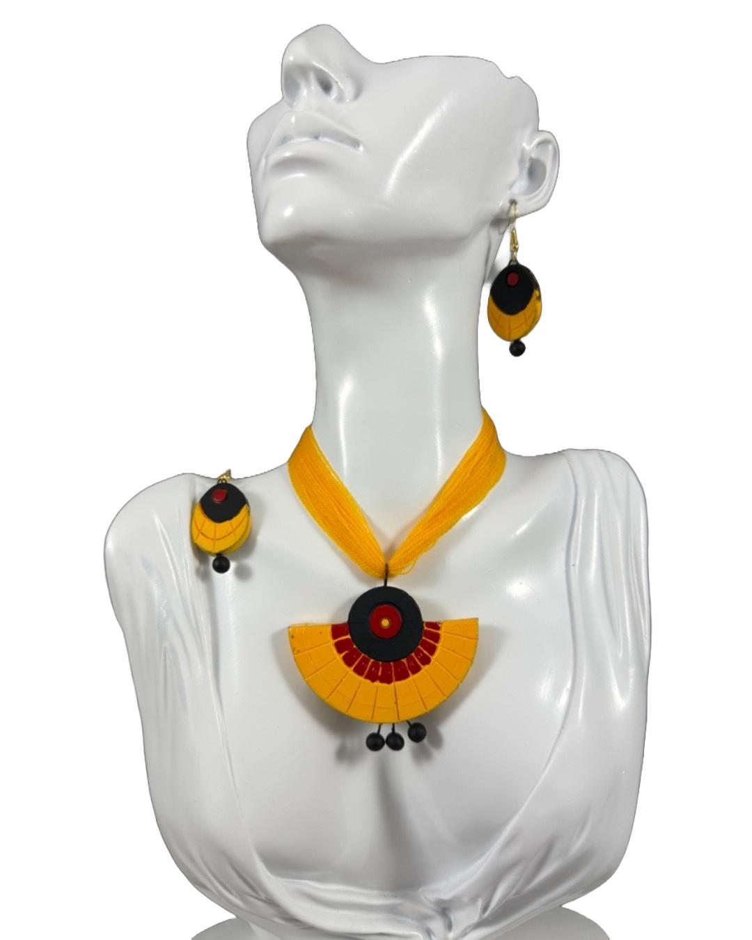 Handcrafted Thread Jewelry Set