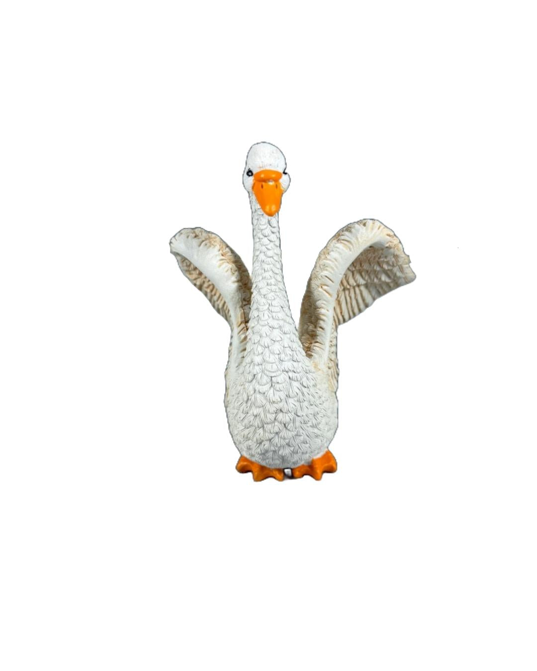 Elegant White Swan Figurine – Handcrafted Decorative Sculpture