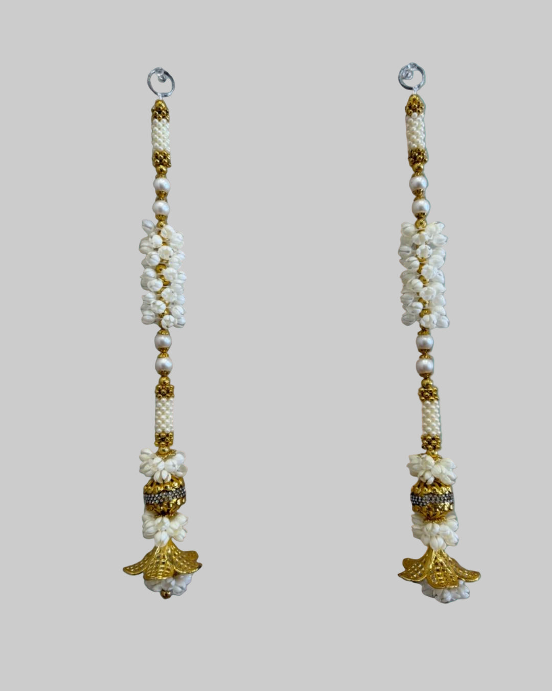 “Royal Pearl & Gold Toran – Traditional Bandhanwar for Festive Homes”